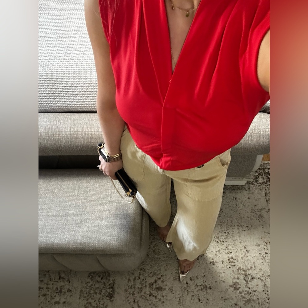 New🩷 Chic Tan Wide Leg Pants with Button Detail - Picture 11 of 13